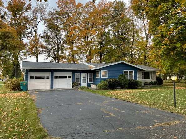 28981 E Fawn River Rd, Sturgis, MI 49091
