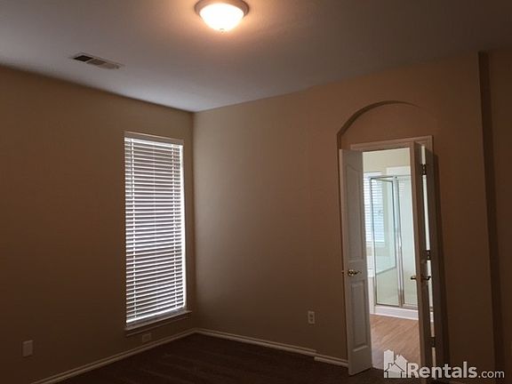 5th image of 10529 Fossil Hill Dr