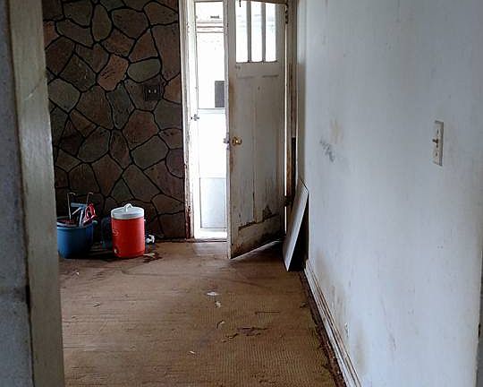 5th image of 1010 Neal St