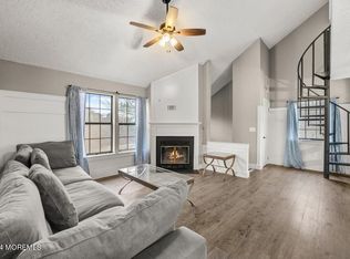 205 Violet Ln, Jackson, NJ 08527