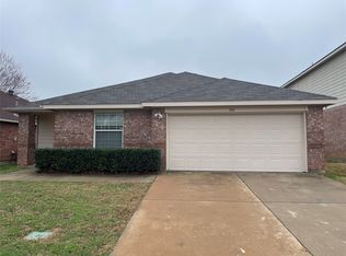 501 Prairie Gulch Dr, Fort Worth, TX 76140
