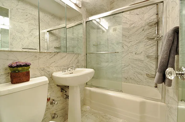 Sold by Corcoran | media 14