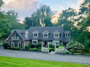 139 Mountain Top Rd, Glen Gardner, NJ 08826