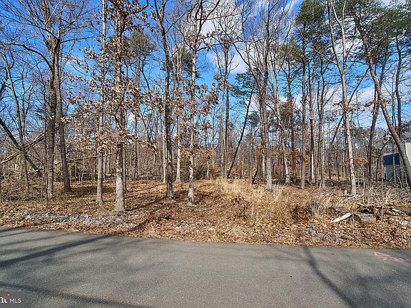 5th image of 11320 Crescent Dr