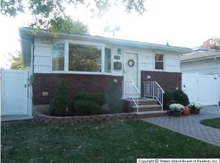 20 Chesterton Ave, Staten Island, NY 10306