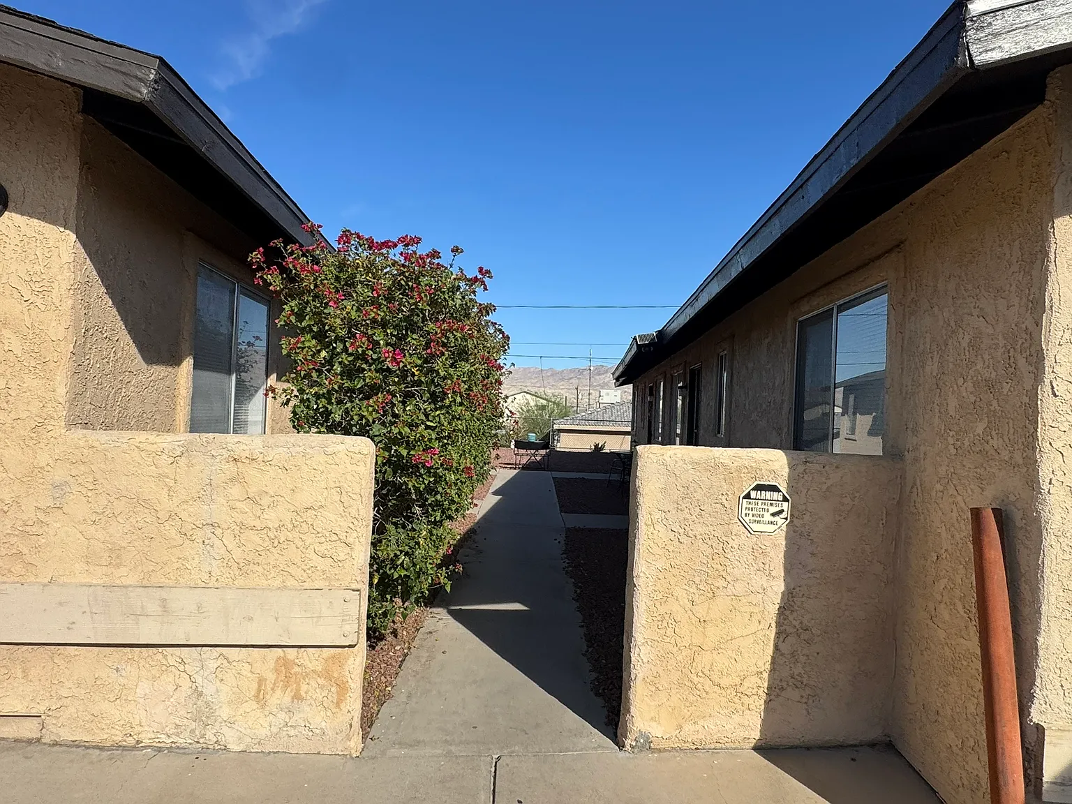 2 bed, 842 sqft, $1,200 — Photo 3