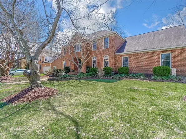 1249 Hartford Dr, Virginia Beach, VA 23464