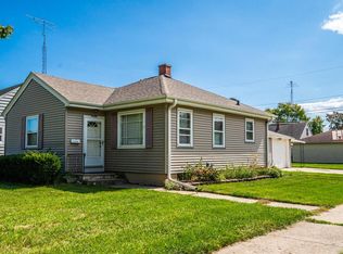 2017 32nd St, Kenosha, WI 53140