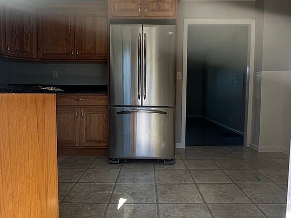 4th image of 11-17 Dupont Pl #15