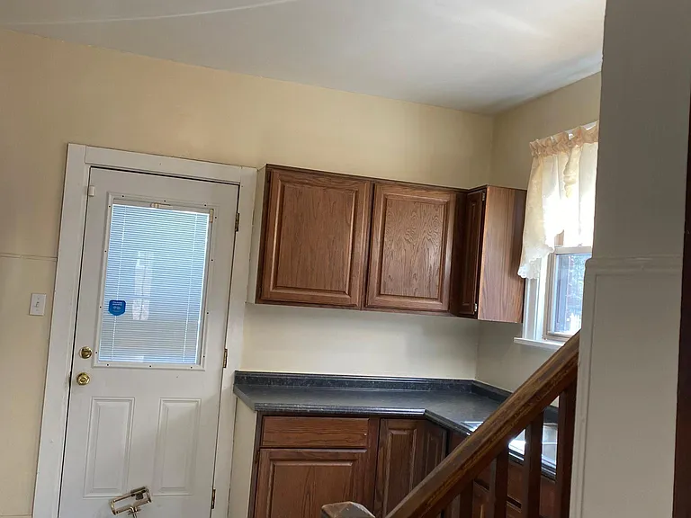 368 Elm Ave — Photo 9