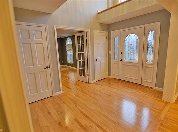 2nd image of 3395 Beaufort Dr