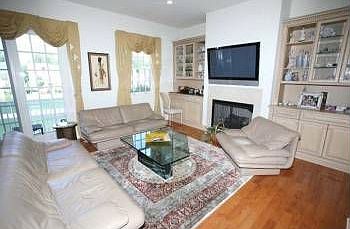 4th image of 6 Bellcourt Pl