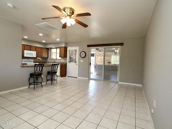 3rd image of 11424 N Capri Dr