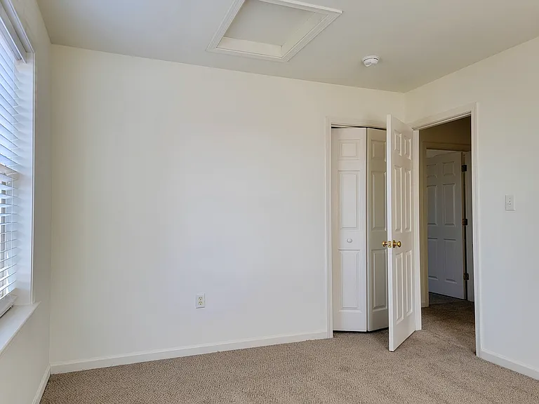 5206 Brook Dr — Photo 20