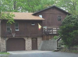 956 Middletown Rd, New Stanton, PA 15672