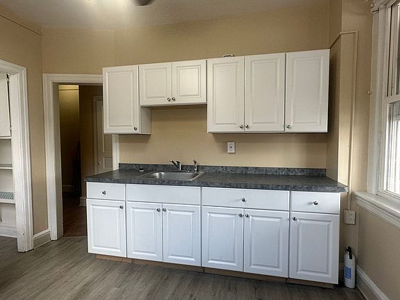 4th image of 17 S Morton Ave