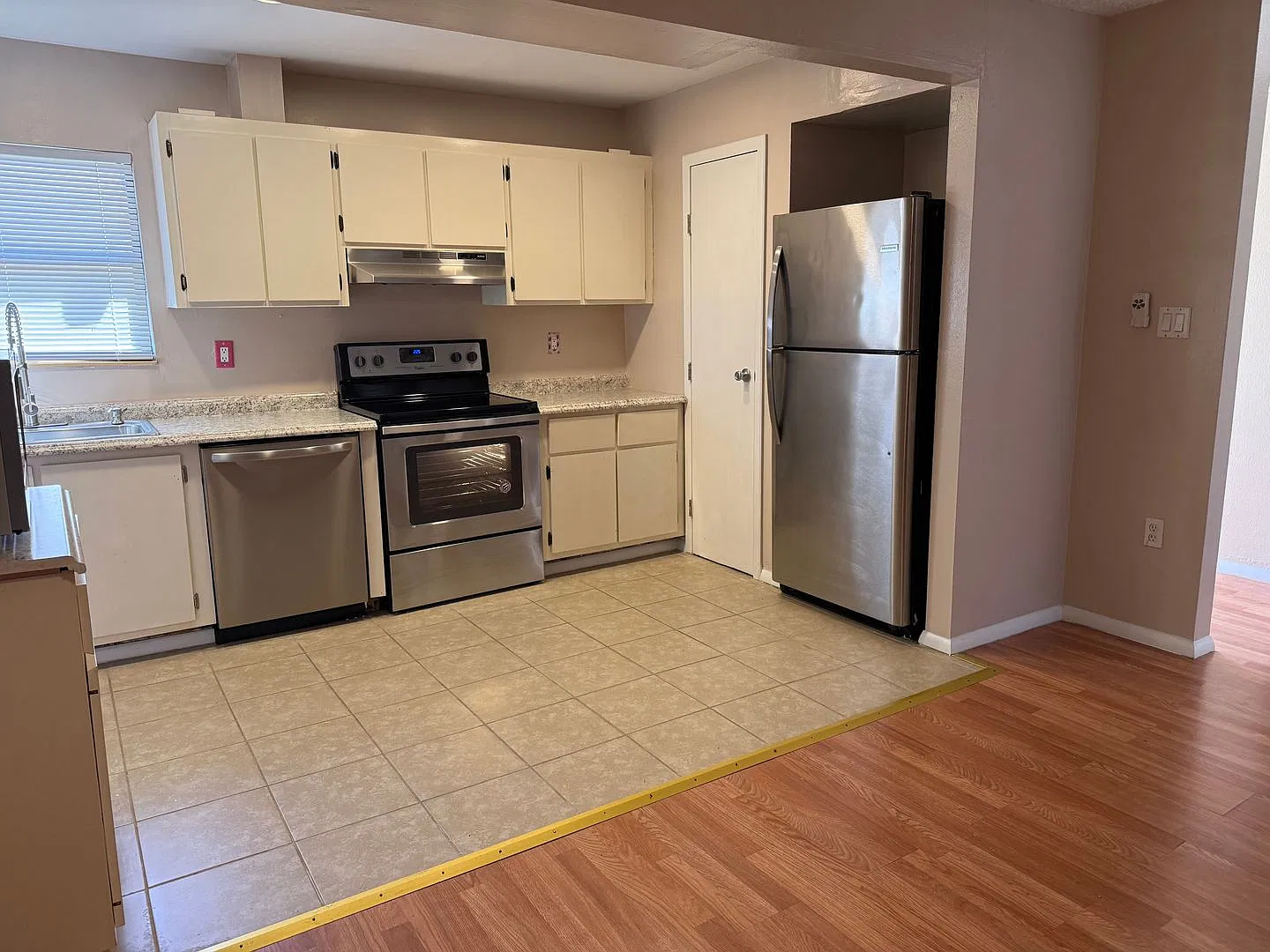 * Limited Time Move In Special * One Month Free!! Affordable Gainesville Condo Near Uf Great Loca... — Photo 4