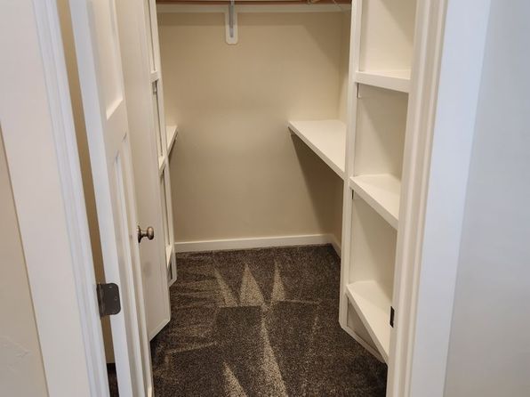 707 Black Diamond St Unit D