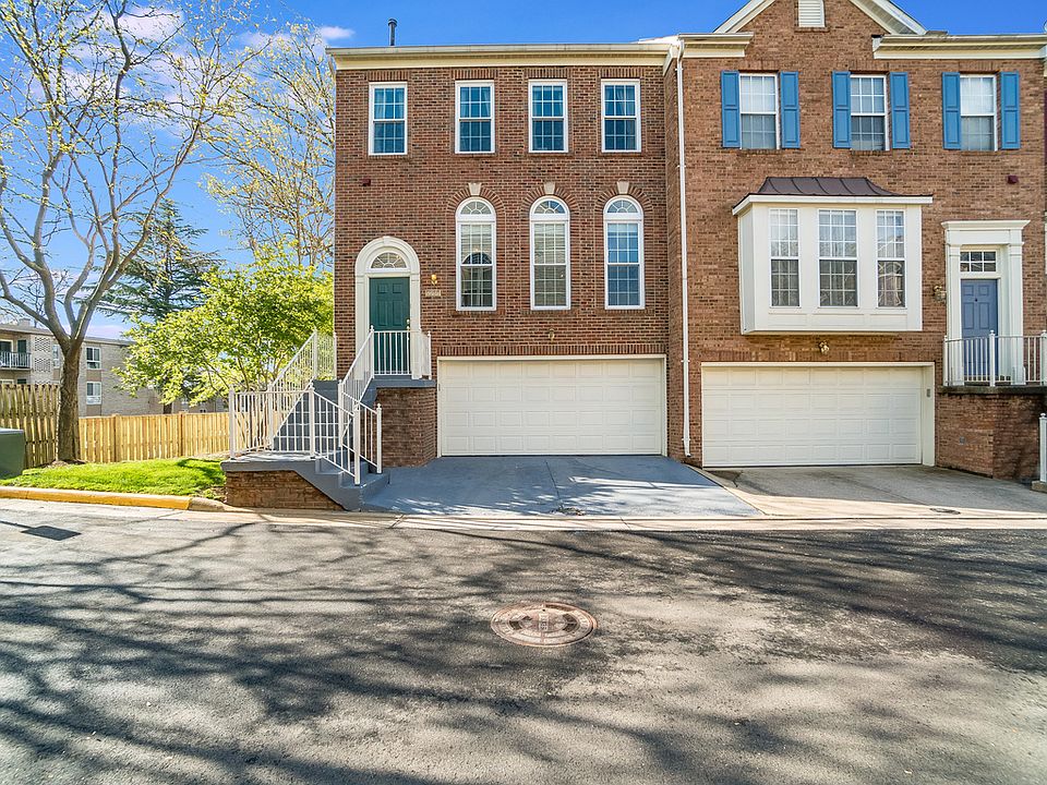 1st image of 2755 Manhattan Pl #1