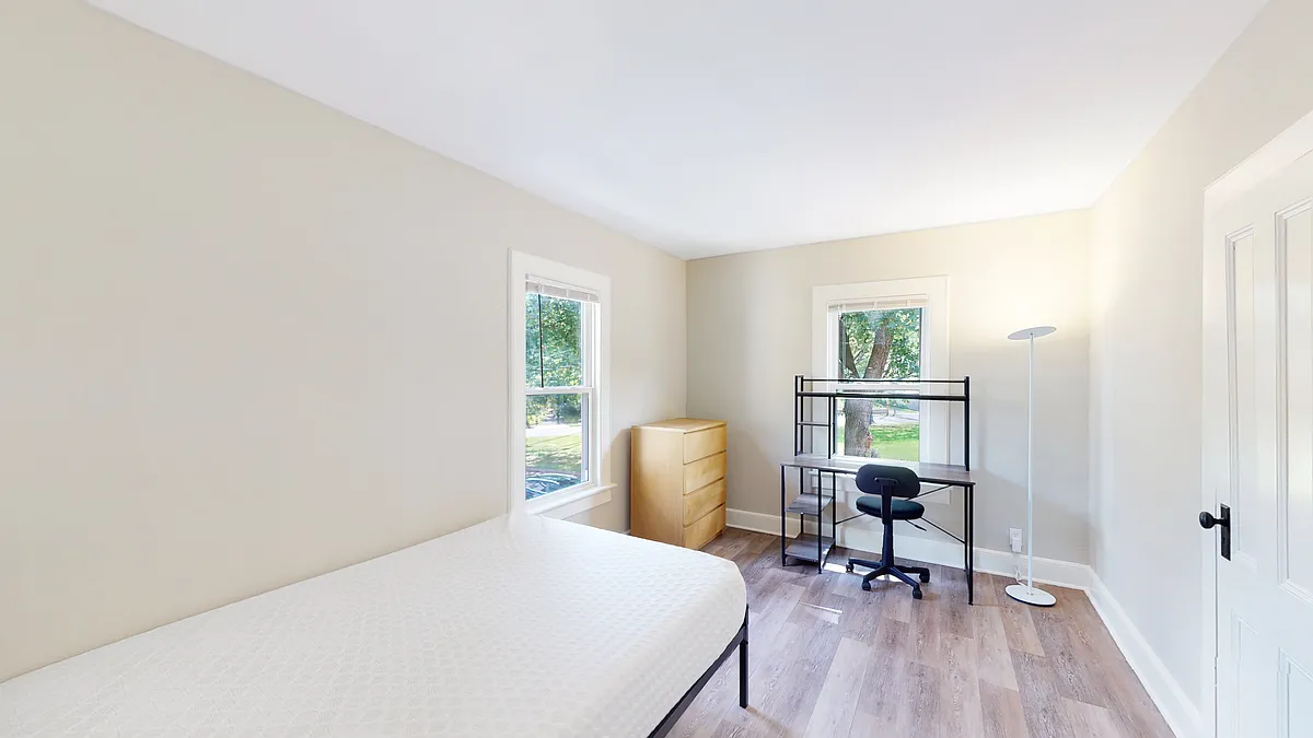 Bedroom 1 *sample photo - 9 Goethe St