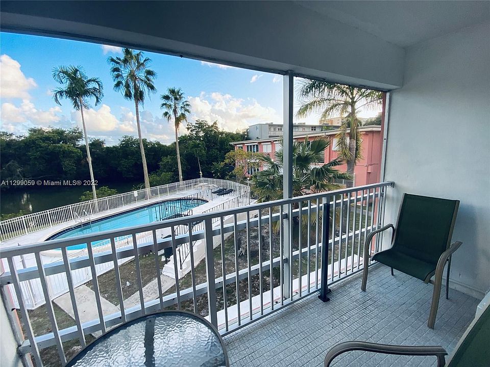 1st image of 1560 NE 127th St APT 203