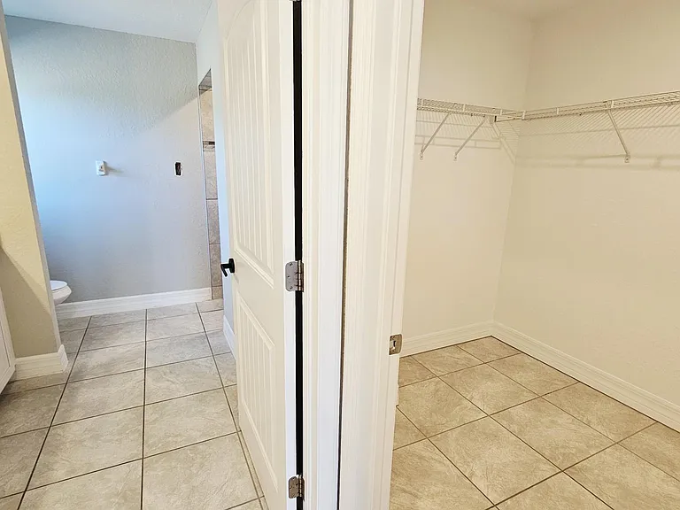 Master closet-bath