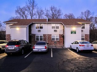790 Country Aire Ct #207, Fenton, MO 63026