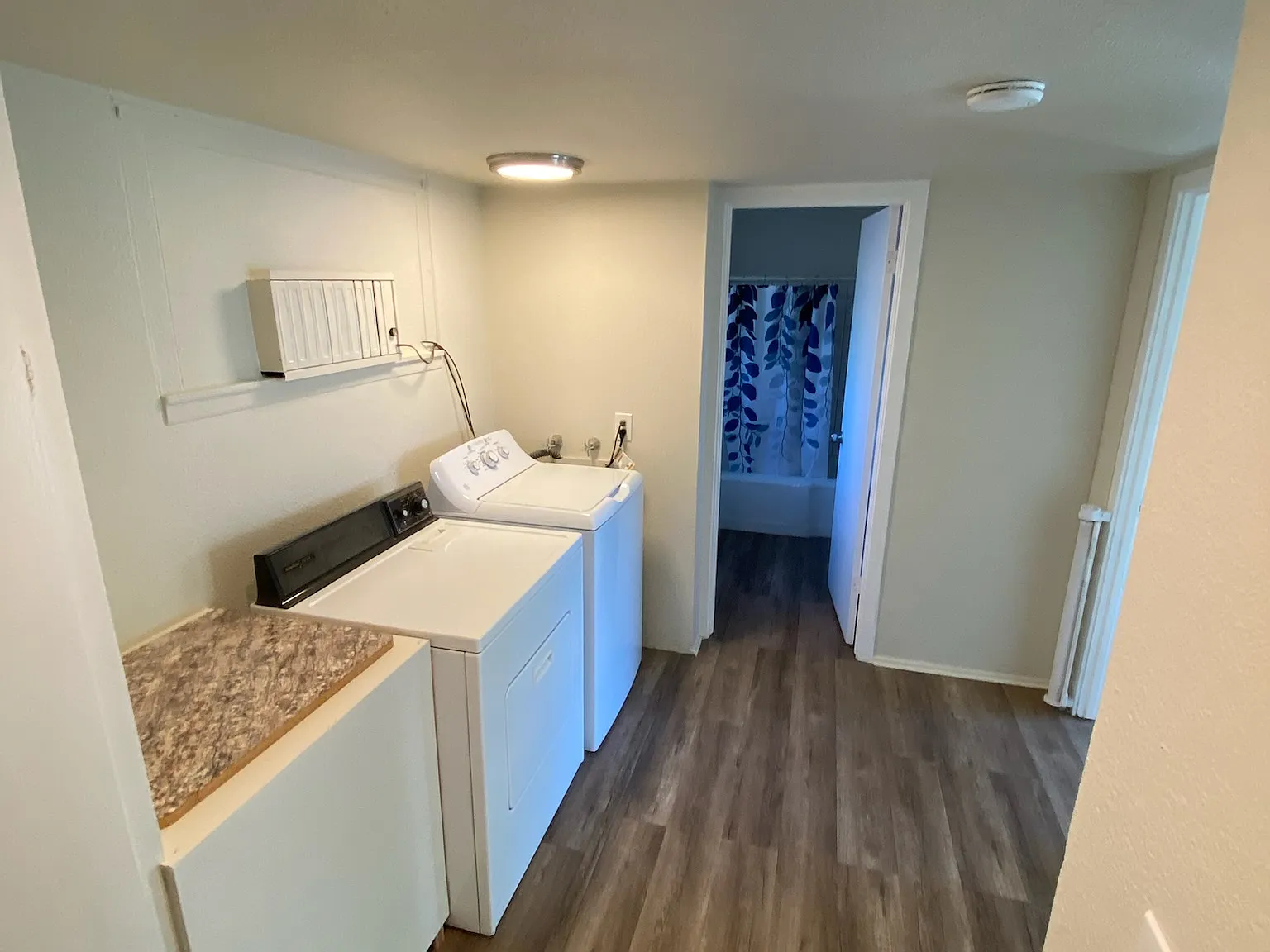 2 bed, 1075 sqft, $2,100 — Photo 4