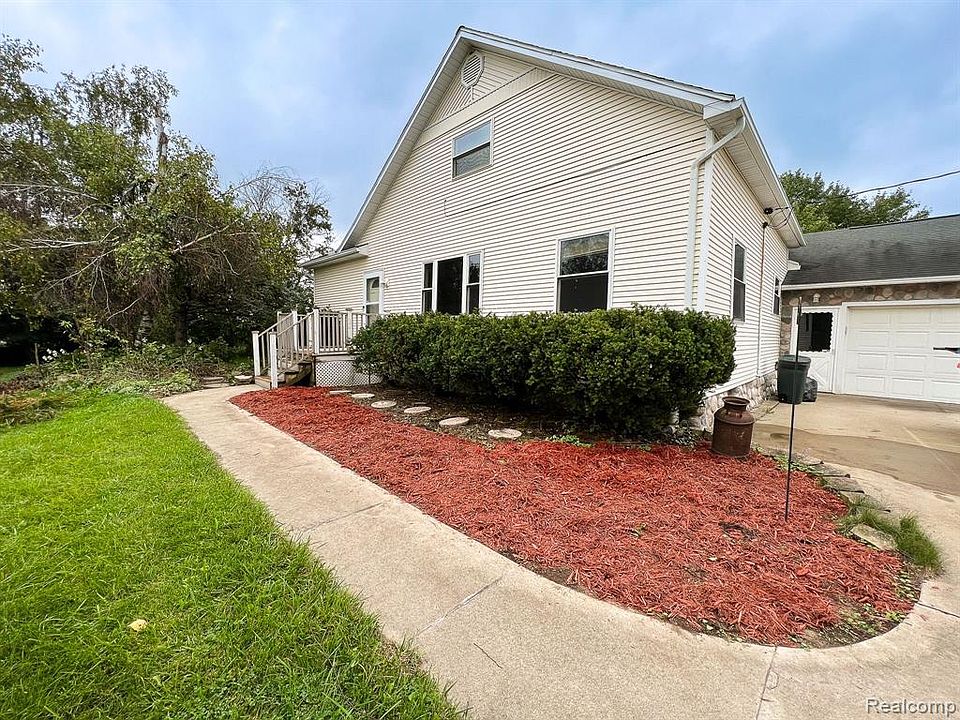 5832 E Cole Rd, Bancroft, MI 48414 Zillow