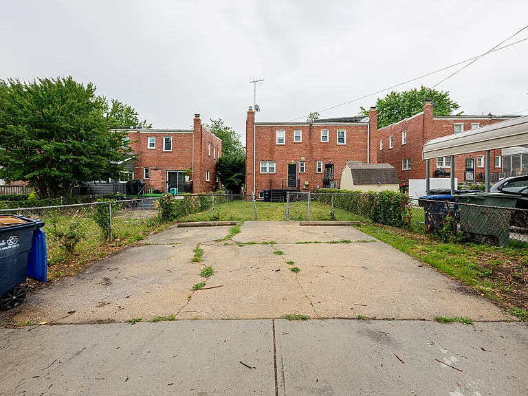 4724 Blaine St NE — Photo 21