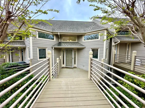 14051 Queens Harbor Rd, Charlotte, NC 28278