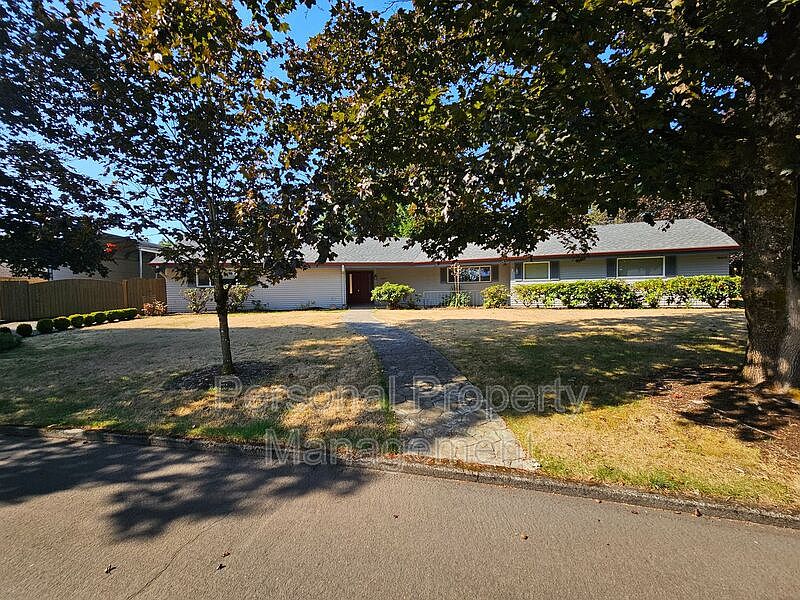 1st image of 10615 NE 41st St
