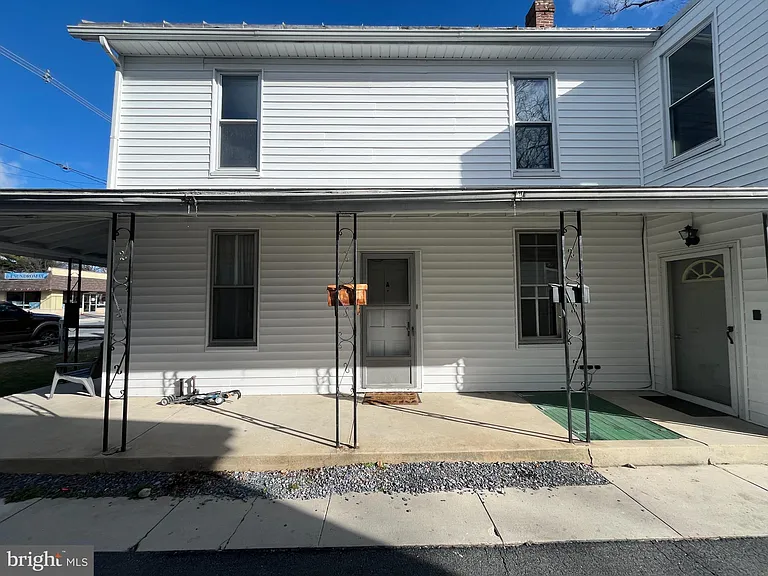 762 Broad St #UPPER A — Photo 15