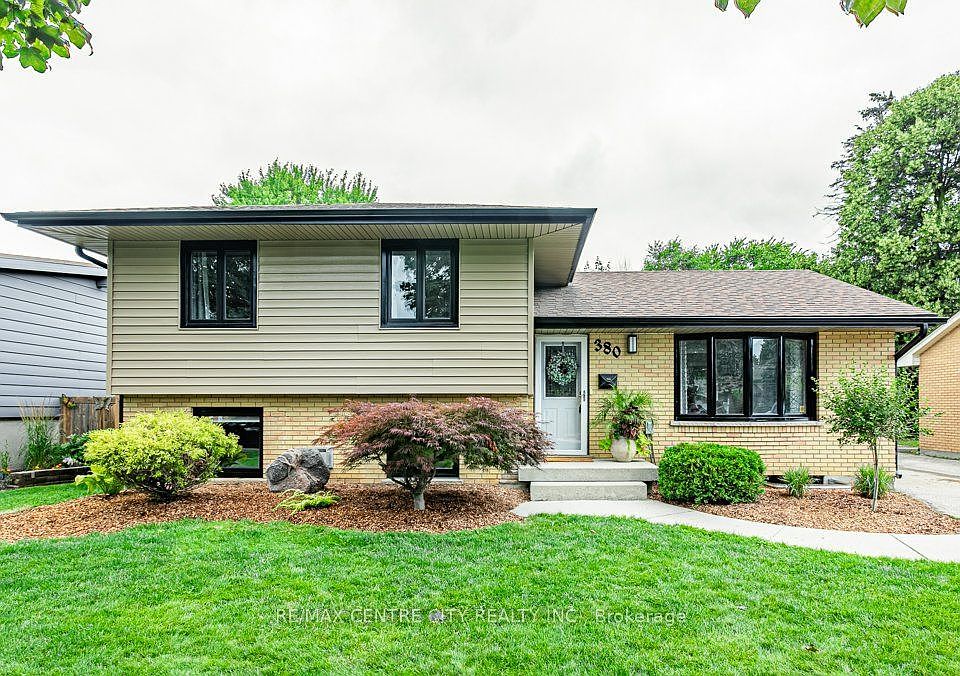 1st image of 380 Magnolia Cres