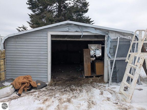 5th image of 6283 Plant Rd