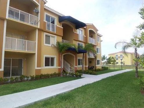 First floor corner unit lakefront