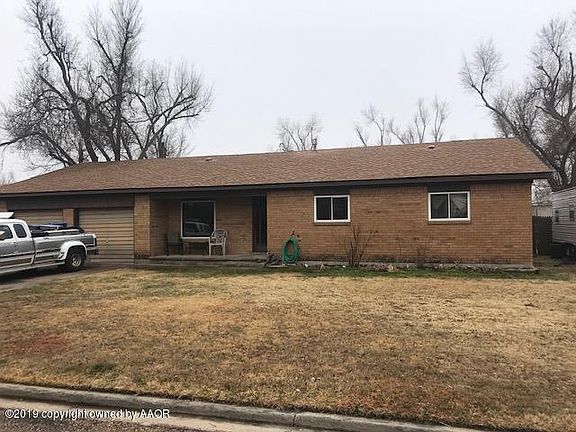 3rd image of 218 E Kansas Ave