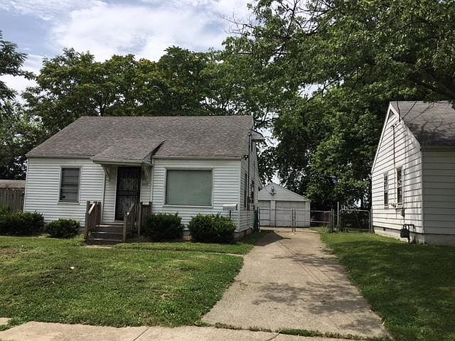 1st image of 2110 Fort St