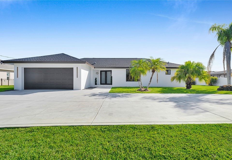 1st image of 2851 SE 19th Pl