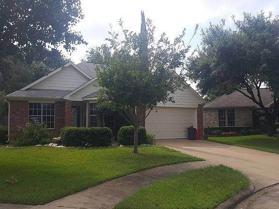 3rd image of 19336 Cypress Glades Cir