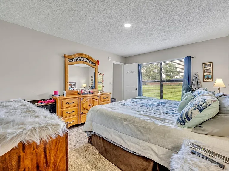 832 Valnera Ct — Photo 13