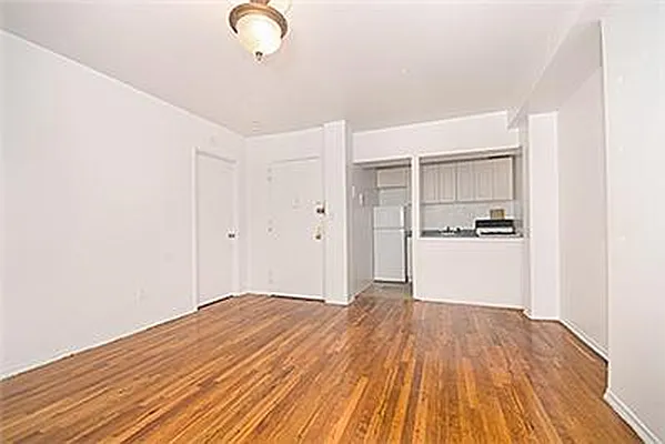 Rented by R New York | media 15