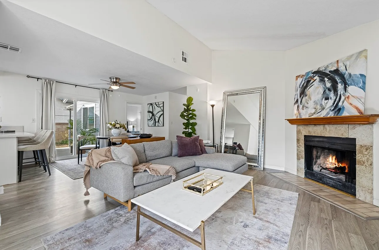 1239 E Avenue J5 — Photo 3