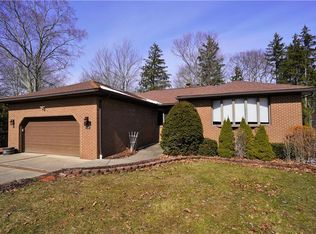 2165 Arndale Rd, Stow, OH 44224