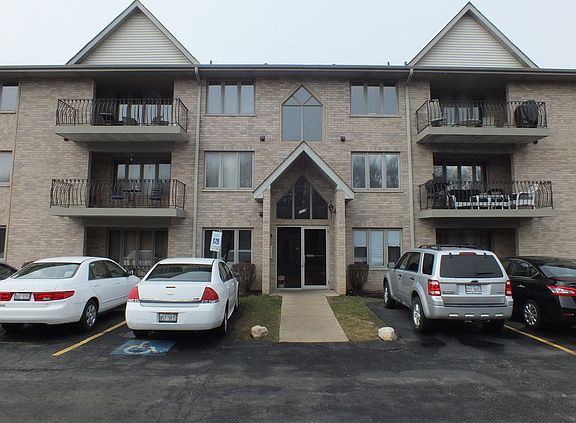 2nd image of 5130 Shadow Creek Dr Unit 11