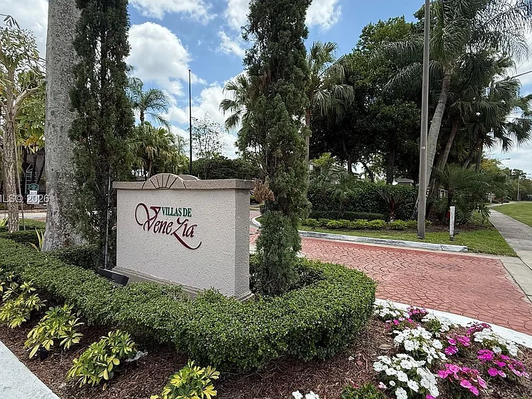 9933 Nob Hill Ln #9933 — Photo 31
