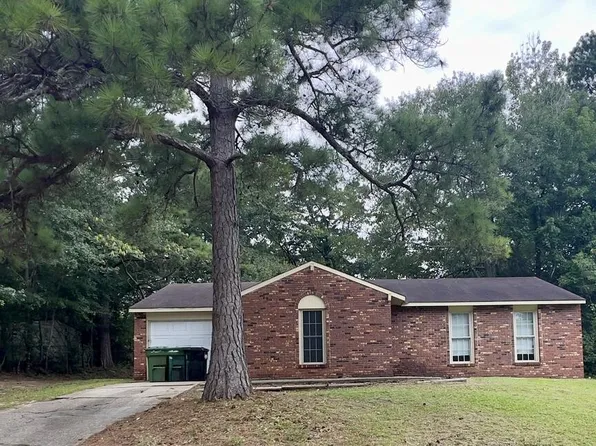 2215 Barnes Dr, Columbus, GA 31907