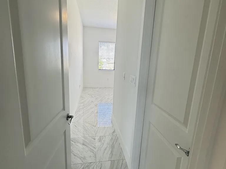 5226 Karlia Dr — Photo 10