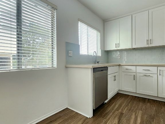 5th image of 10725 La Grange Ave #4