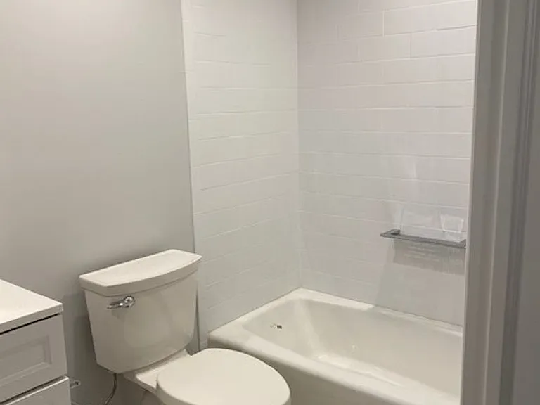 165 E Main St — Photo 14